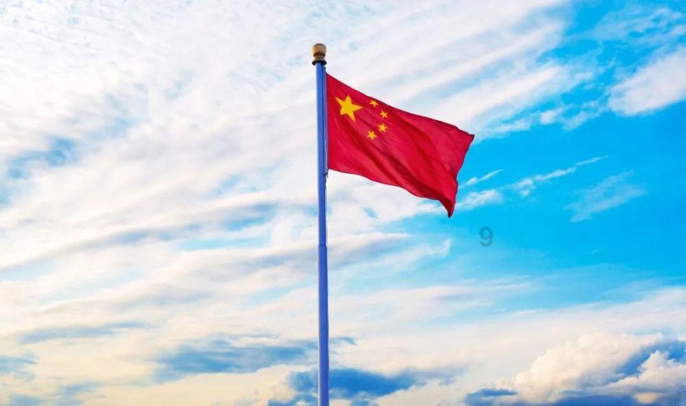 升空的愤怒奶奶
